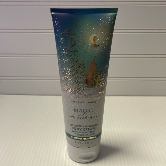 Bath & Body Works Magic In The Air- Body Cream - Picture 9 of 9